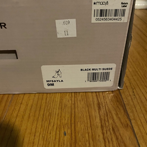 Marc Fisher ankle open toe booties - Picture 3 of 4